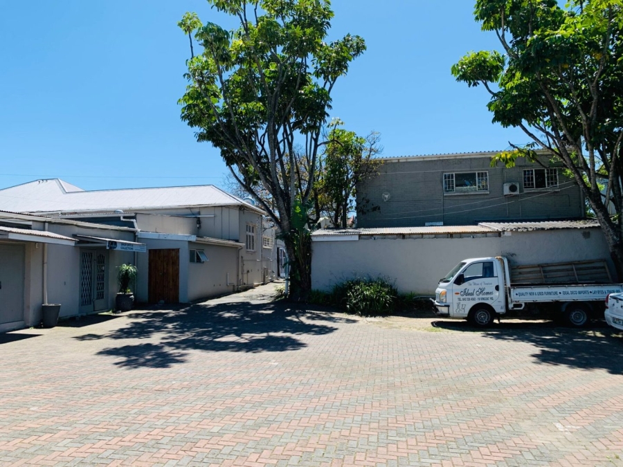 Commercial Property for Sale in Vincent Eastern Cape